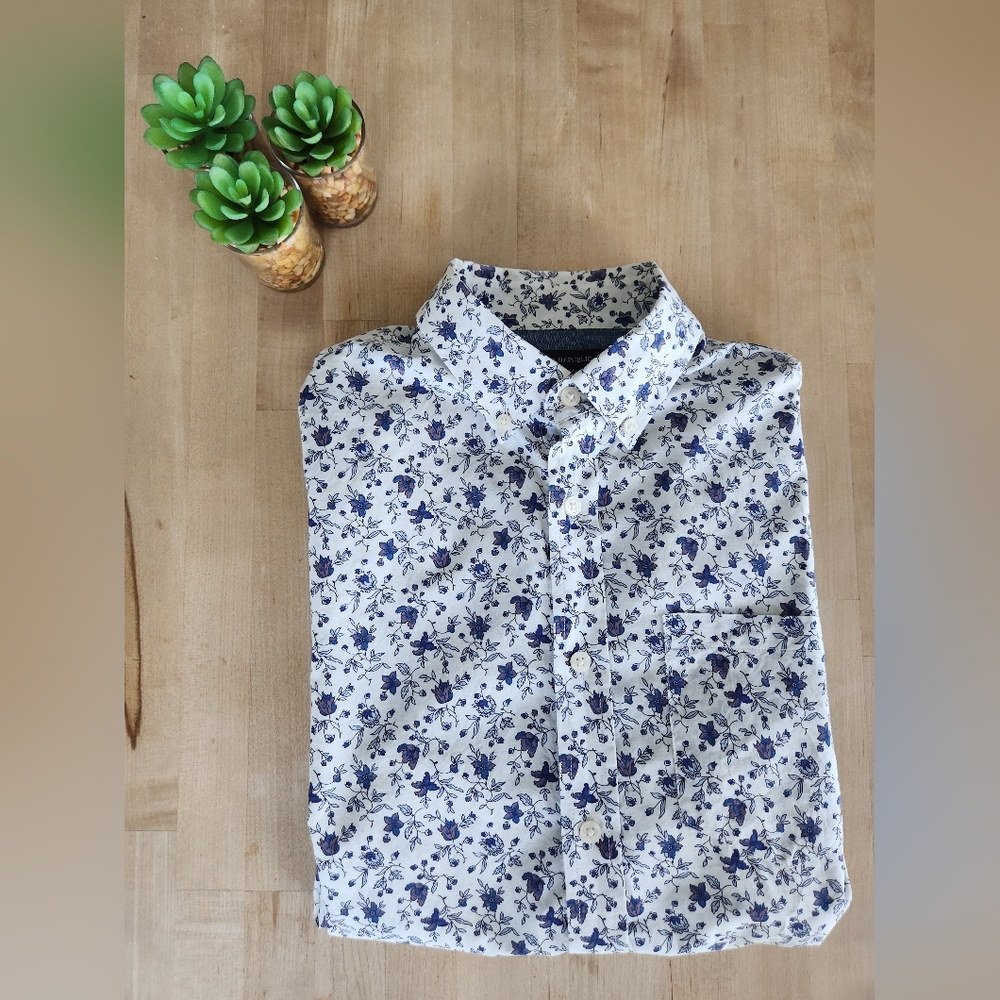 Banana Republic Stretch Softwash Floral Shirt - Picture 7 of 7